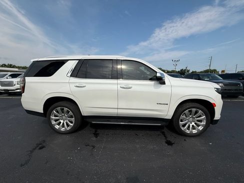 Used 2024 Chevrolet Tahoe Premier AWD/4WD image 2
