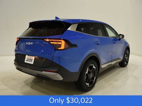 New 2026 Kia Sportage EX FWD image 4