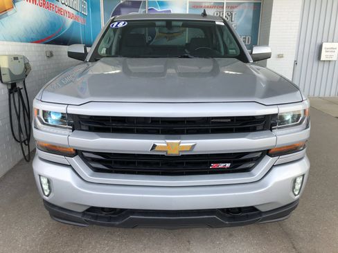 Used 2018 Chevrolet Silverado 1500 LT w/ All Star Edition AWD/4WD image 2