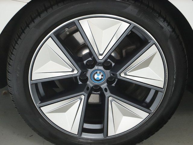 Used 2023 BMW i4 eDrive35 w/ Premium Package RWD image 14