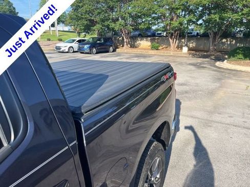 Used 2023 Chevrolet Silverado 1500 LT AWD/4WD image 11