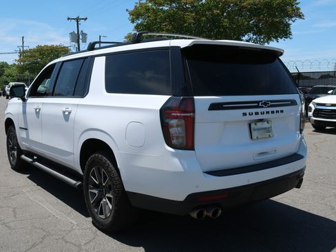 Certified 2024 Chevrolet Suburban Z71 w/ Off-Road Capability Package AWD/4WD image 19