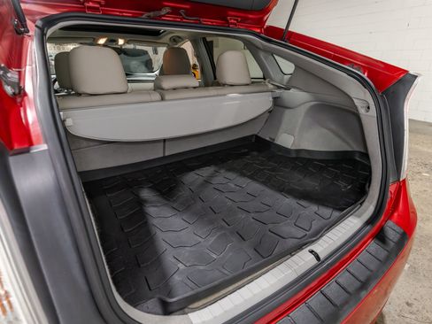 Used 2012 Toyota Prius Three image 31