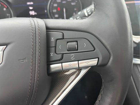 Used 2025 Cadillac XT6 Premium Luxury w/ Platinum Package AWD/4WD image 16