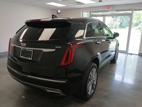 Certified 2025 Cadillac XT5 Premium Luxury w/ Technology Package AWD/4WD image 2