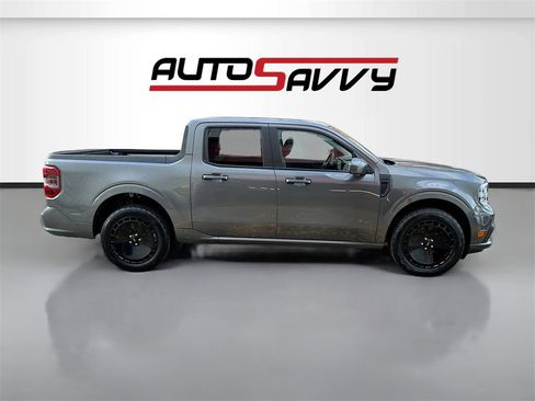 Used 2025 Ford Maverick Lobo image 8