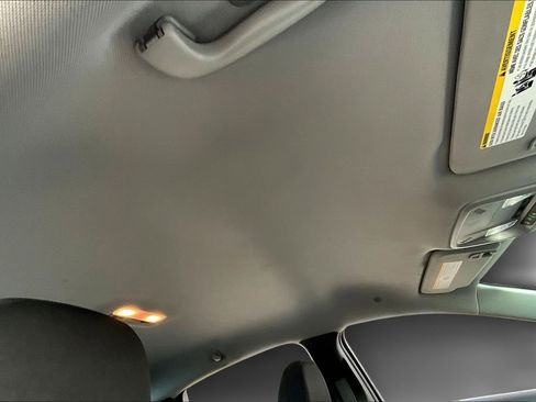 Used 2024 Chevrolet Malibu LT image 25