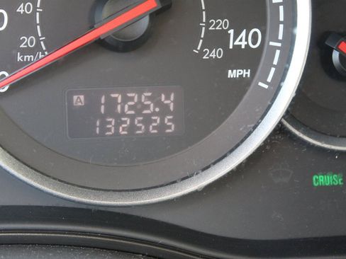 Used 2006 Subaru Outback 2.5i AWD/4WD image 9