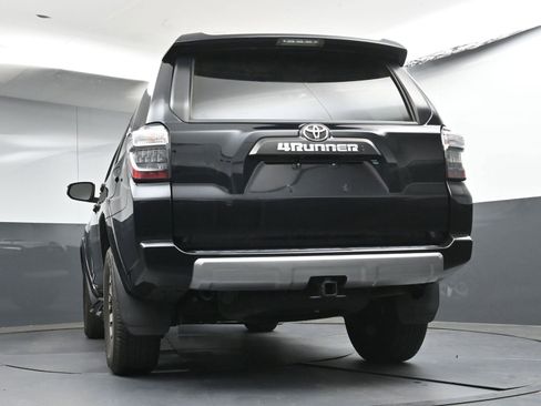 Used 2023 Toyota 4Runner TRD Off-Road Premium w/ Moonroof Package AWD/4WD image 28