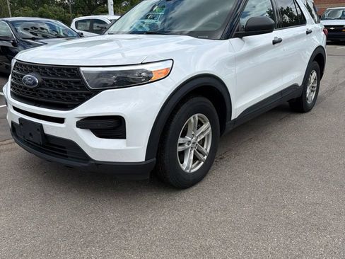 Used 2023 Ford Explorer 4WD image 1