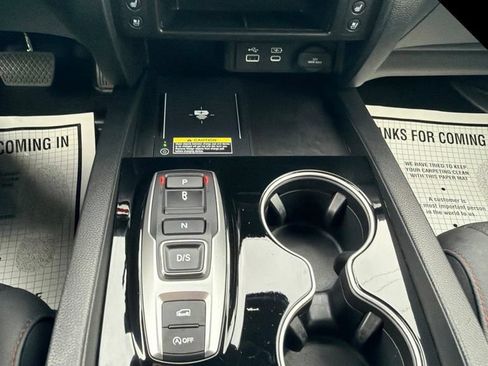 Used 2025 Honda Passport Black Edition image 33