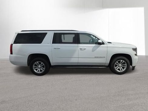Used 2018 Chevrolet Suburban LT AWD/4WD image 25