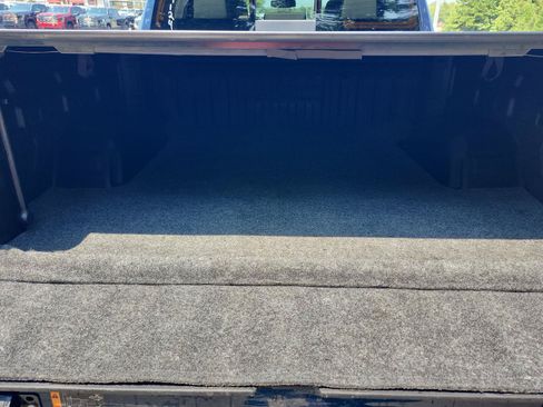 Used 2021 GMC Sierra 1500 SLT w/ SLT Premium Plus Package AWD/4WD image 15