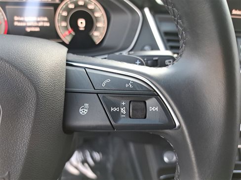 Used 2024 Audi Q5 2.0T Premium Plus w/ Premium Plus Package image 18
