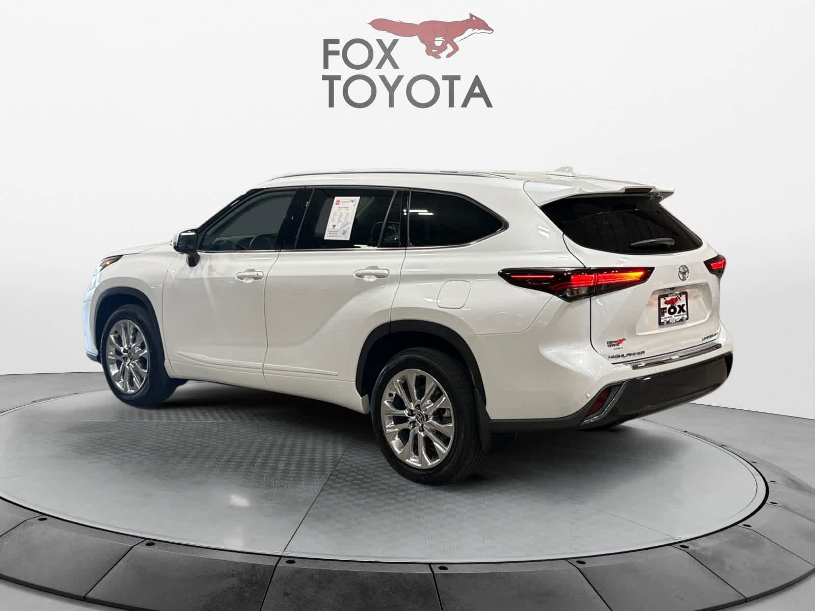 Used 2025 Toyota Highlander Limited w/ Protection Package #3 (TMS) AWD/4WD image 4