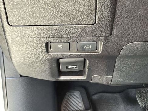 Used 2024 Lexus ES 250 w/ Premium Package image 20