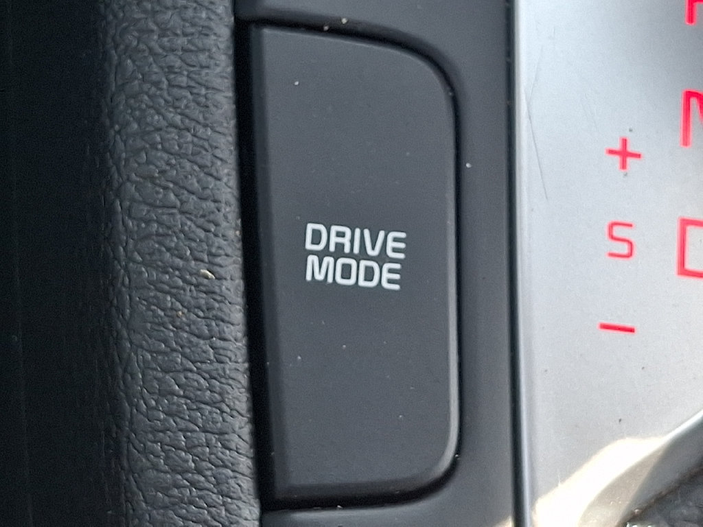 Used 2024 Kia Forte LXS FWD image 23