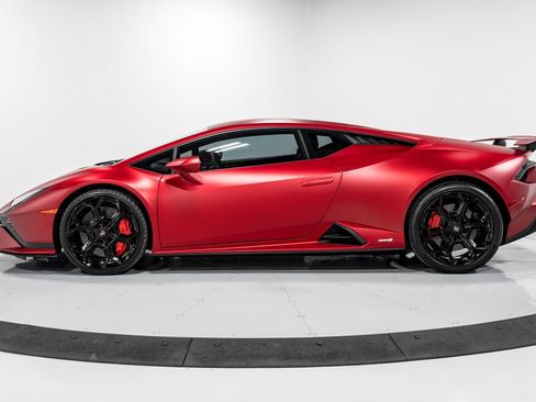 Used 2023 Lamborghini Huracan Tecnica RWD image 6