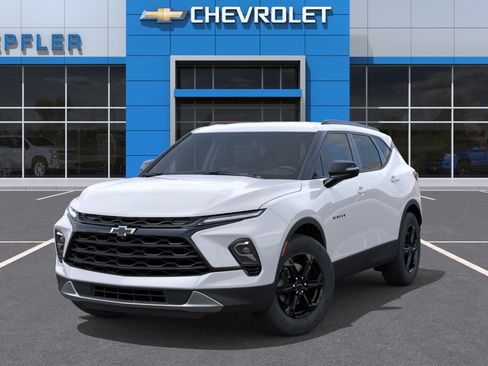 New 2026 Chevrolet Blazer LT w/ Midnight/Sport Edition AWD/4WD image 6