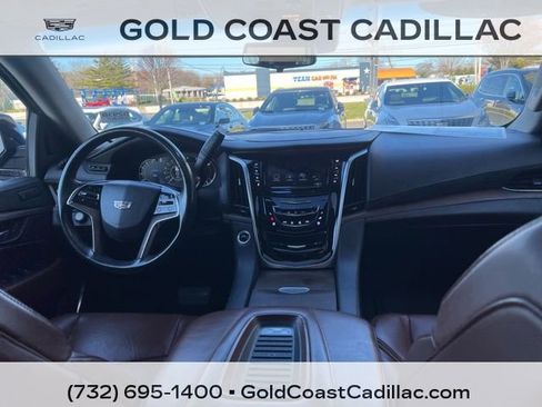 Used 2020 Cadillac Escalade ESV Premium Luxury w/ Escalade Sport Edition image 11