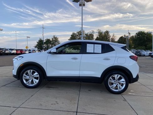 Used 2024 Buick Encore GX Preferred FWD image 9