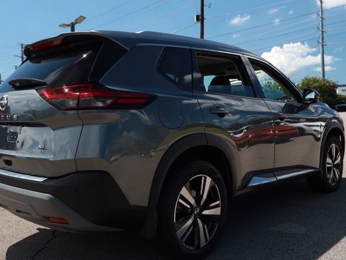 Used 2021 Nissan Rogue SL w/ Premium Package FWD image 5