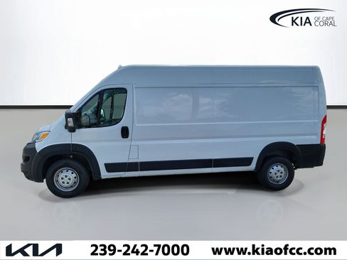 Used 2023 RAM ProMaster 2500 FWD image 4