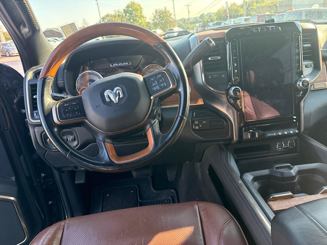 Used 2022 RAM 2500 Limited AWD/4WD image 9