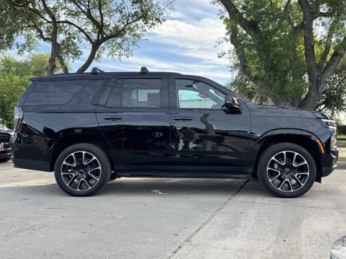 Used 2025 Chevrolet Tahoe RST w/ Comfort Package image 7