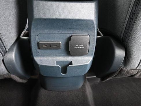 Used 2025 Ford Maverick XLT w/ XLT Luxury Package FWD image 16