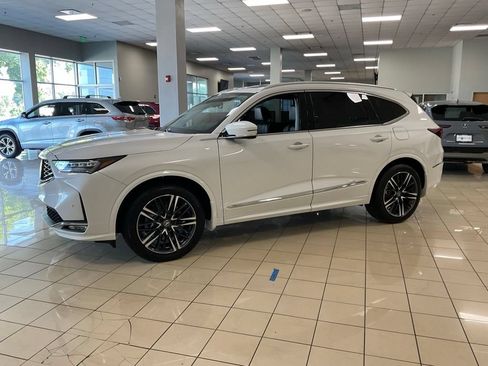 Certified 2026 Acura MDX w/ Advance Package AWD/4WD image 4