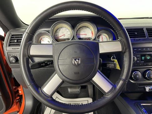 Used 2010 Dodge Challenger R/T RWD image 17