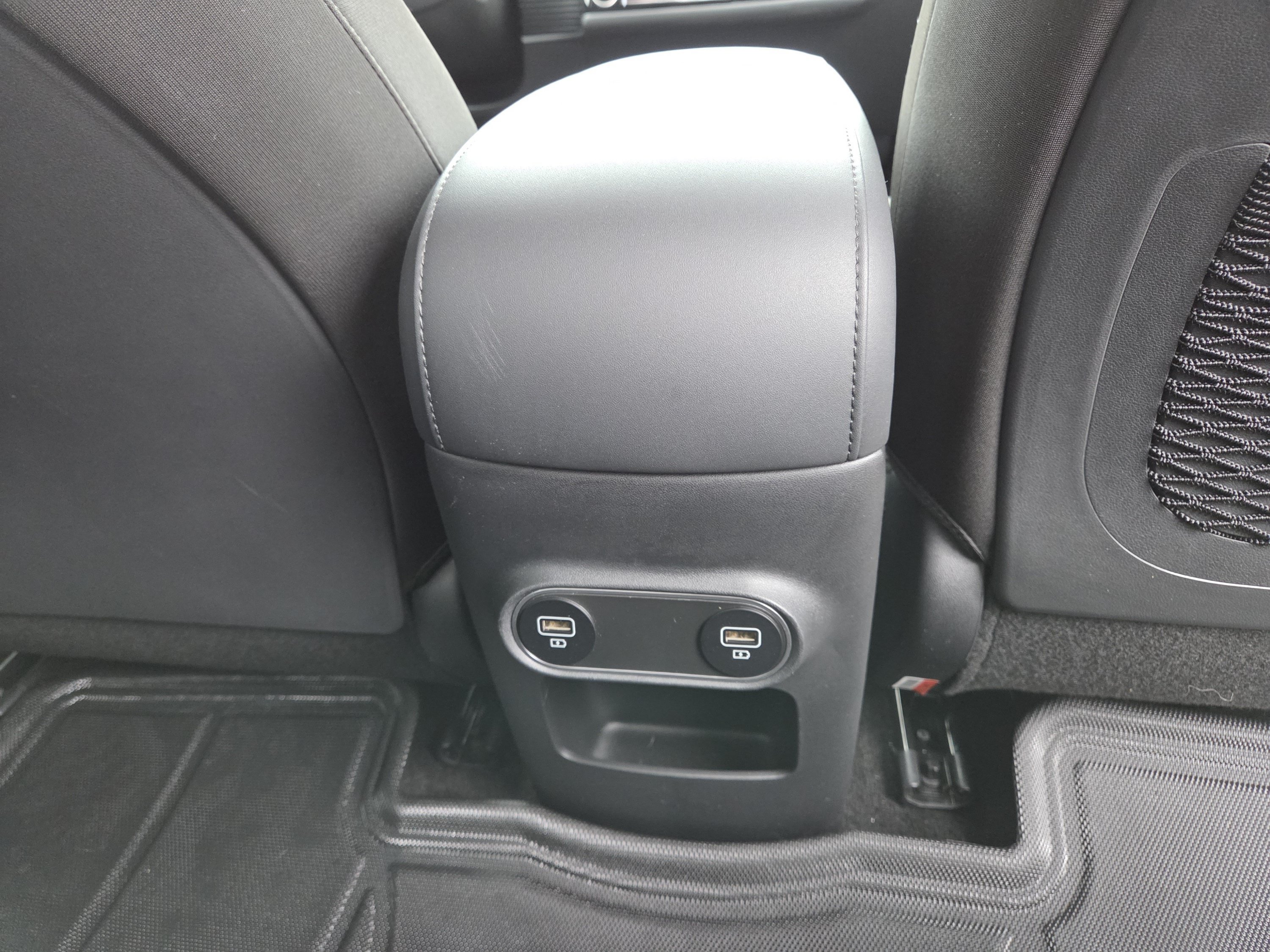 Used 2024 Hyundai Ioniq 5 SEL AWD/4WD image 28