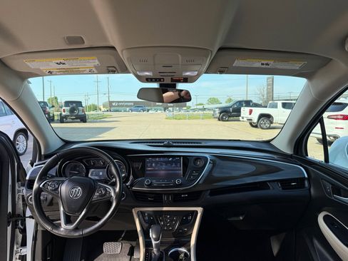 Used 2020 Buick Envision Essence FWD image 22