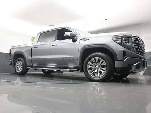 Used 2025 GMC Sierra 1500 Denali w/ Technology Package AWD/4WD image 25