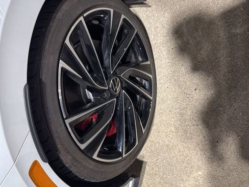 Used 2023 Volkswagen GTI Autobahn image 12