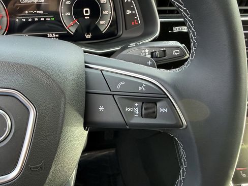 Used 2025 Audi Q7 3.0T Premium Plus AWD/4WD image 30