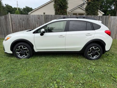 Used 2017 Subaru Crosstrek 2.0i Limited AWD/4WD image 1