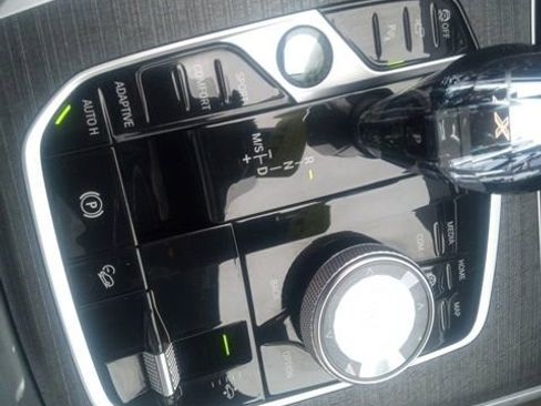 Used 2021 BMW ALPINA XB7 image 30