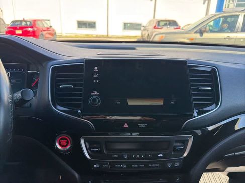 Used 2022 Honda Pilot Black Edition image 19