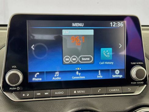 Used 2024 Nissan Sentra SV FWD image 30