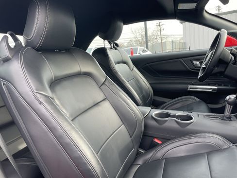 Used 2025 Ford Mustang Premium RWD image 12