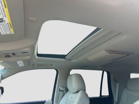 Used 2019 Cadillac Escalade Luxury RWD image 23