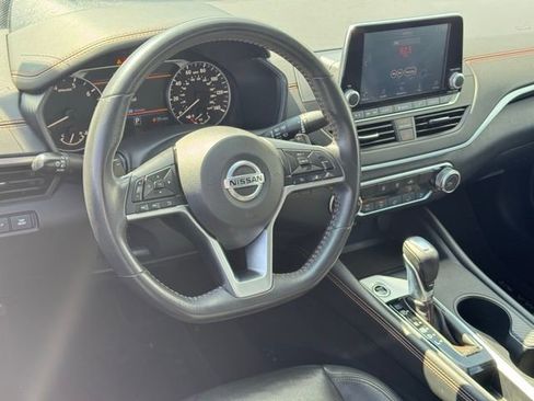 Used 2022 Nissan Altima 2.5 SR image 15