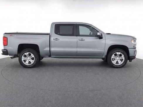 Used 2017 Chevrolet Silverado 1500 LT w/ All Star Edition AWD/4WD image 8