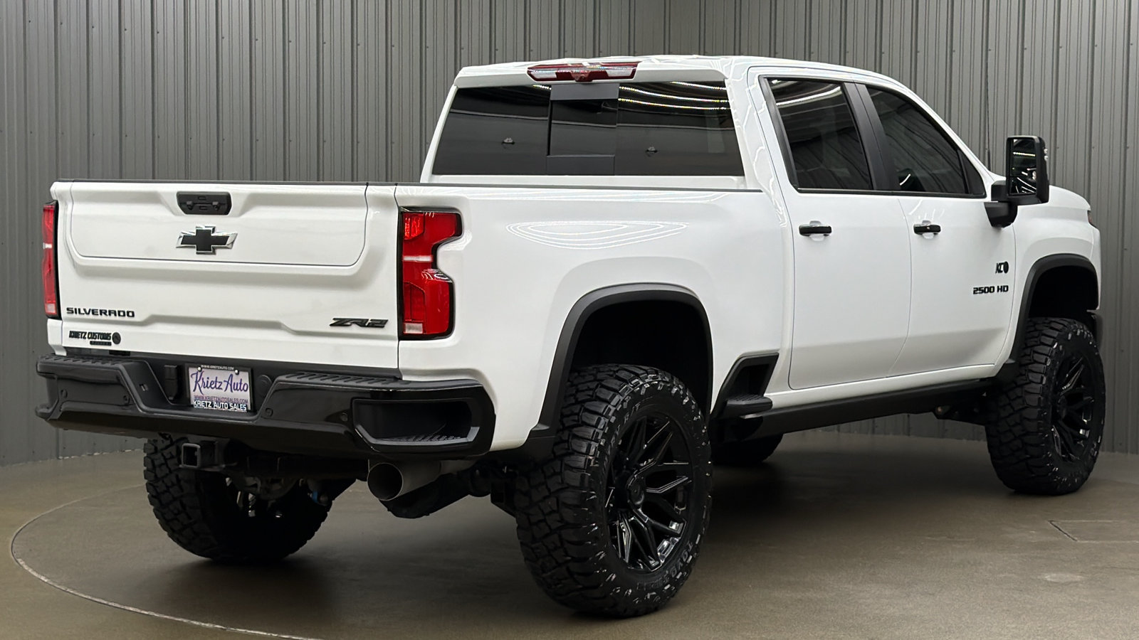 Used 2026 Chevrolet Silverado 2500 ZR2 w/ LPO, Dark Essentials Package AWD/4WD image 5