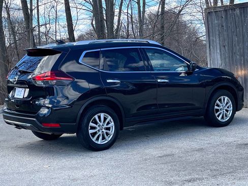 Used 2020 Nissan Rogue SV image 7