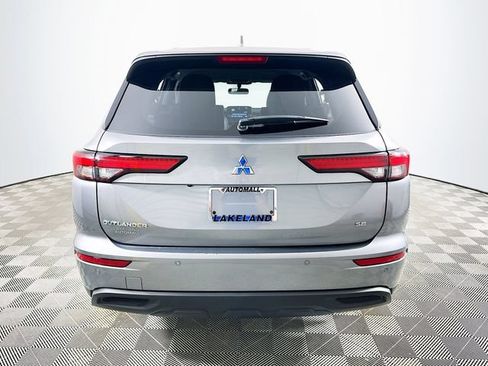 Used 2024 Mitsubishi Outlander SE FWD image 4