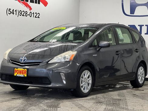 Used 2012 Toyota Prius V Three image 7