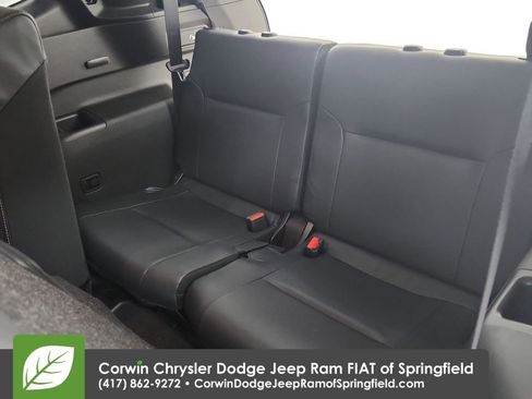 Used 2025 Mitsubishi Outlander SE image 30